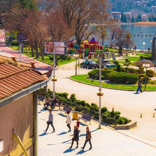 DI ANGOLO APARTMENTS